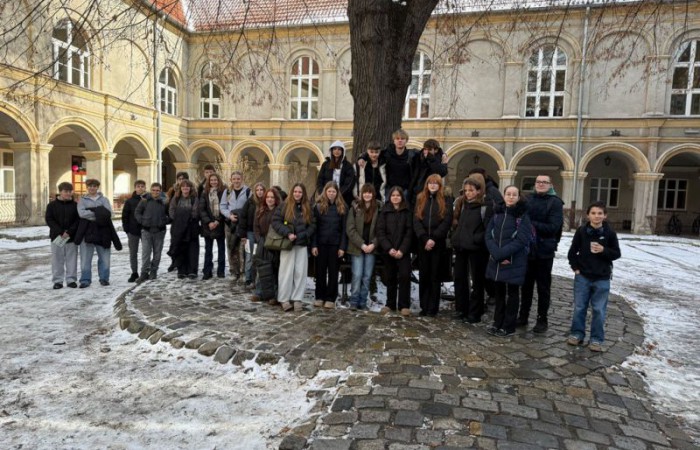 Wyjazd klas 8a i 8b do Zespołu Szkół w Krapkowicach w ramach doradztwa zawodowego